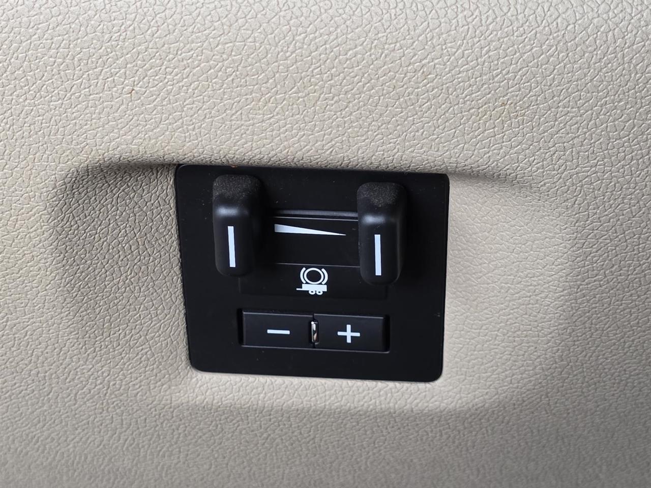 Chevrolet Silverado 1500 LTZ Crew Cab 4WD 2013