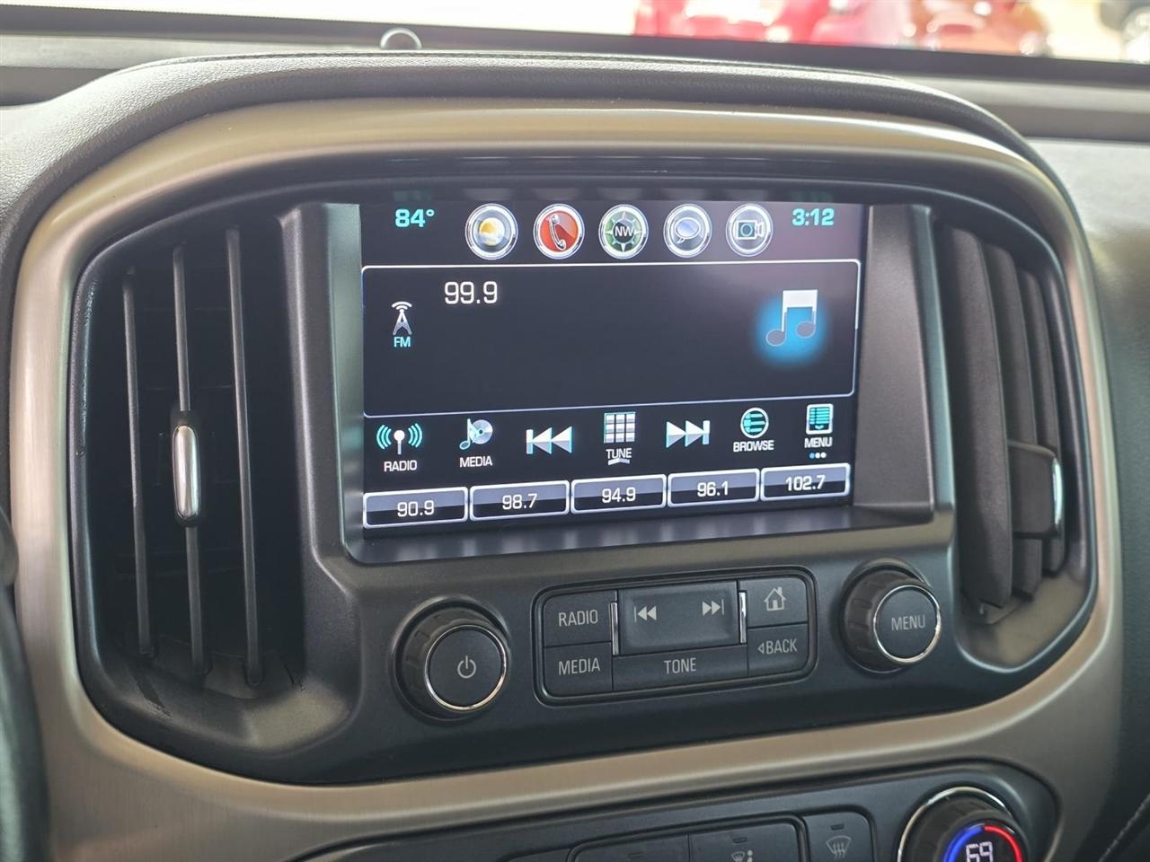 GMC Canyon Denali Crew Cab 4WD Long Box 2018
