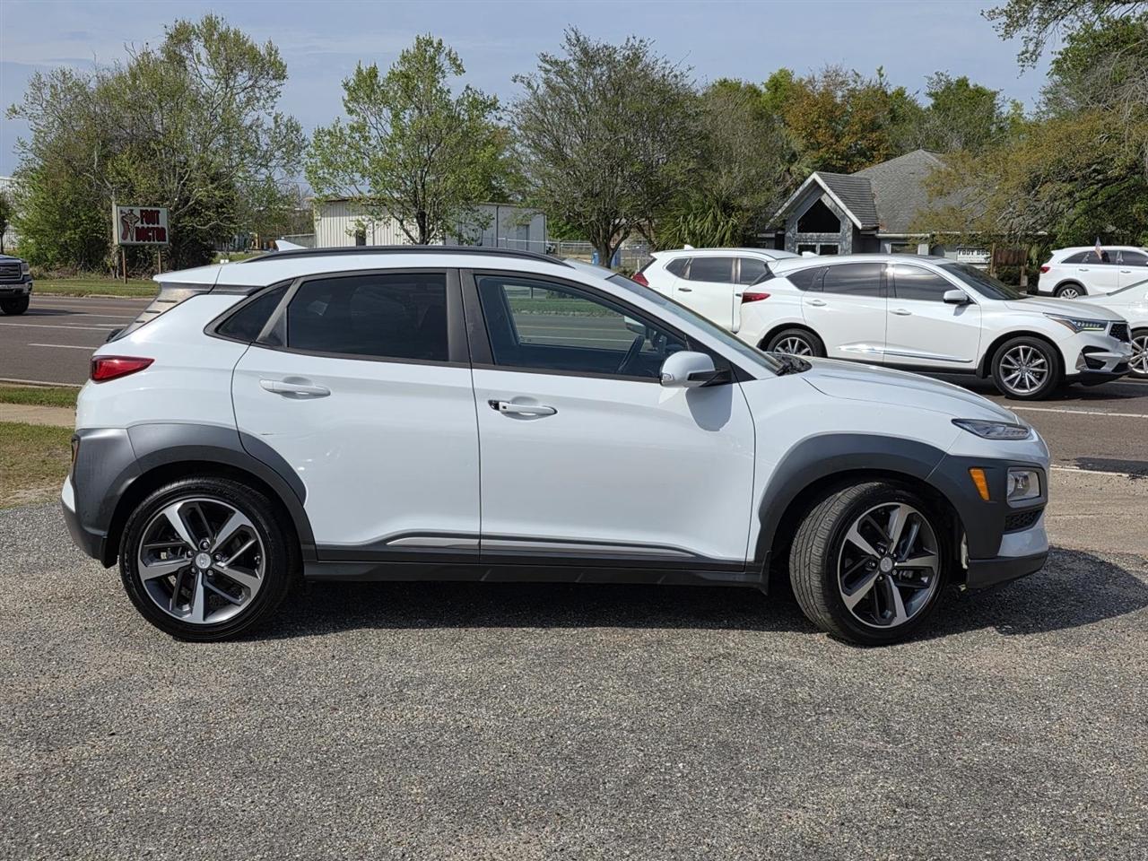 Hyundai Kona Limited AWD 2021