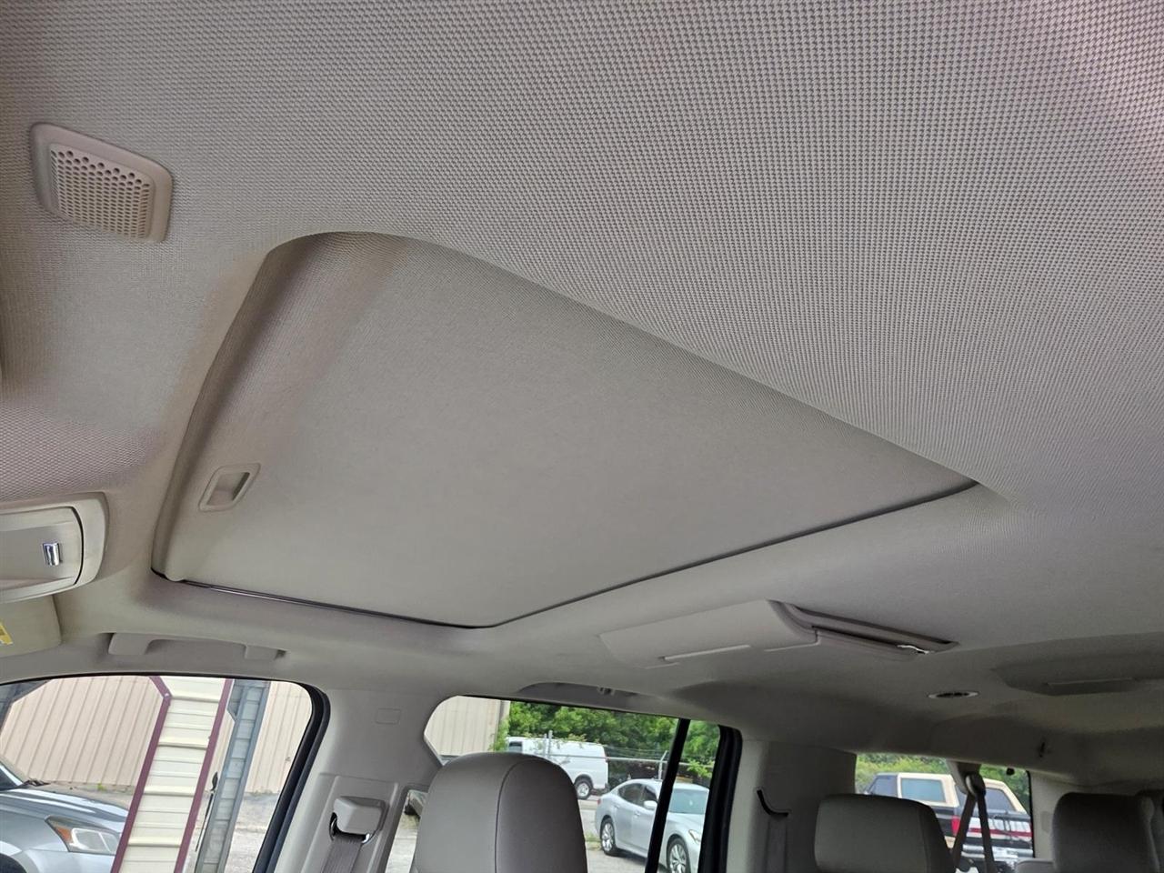 GMC Yukon XL SLT 2WD 2016