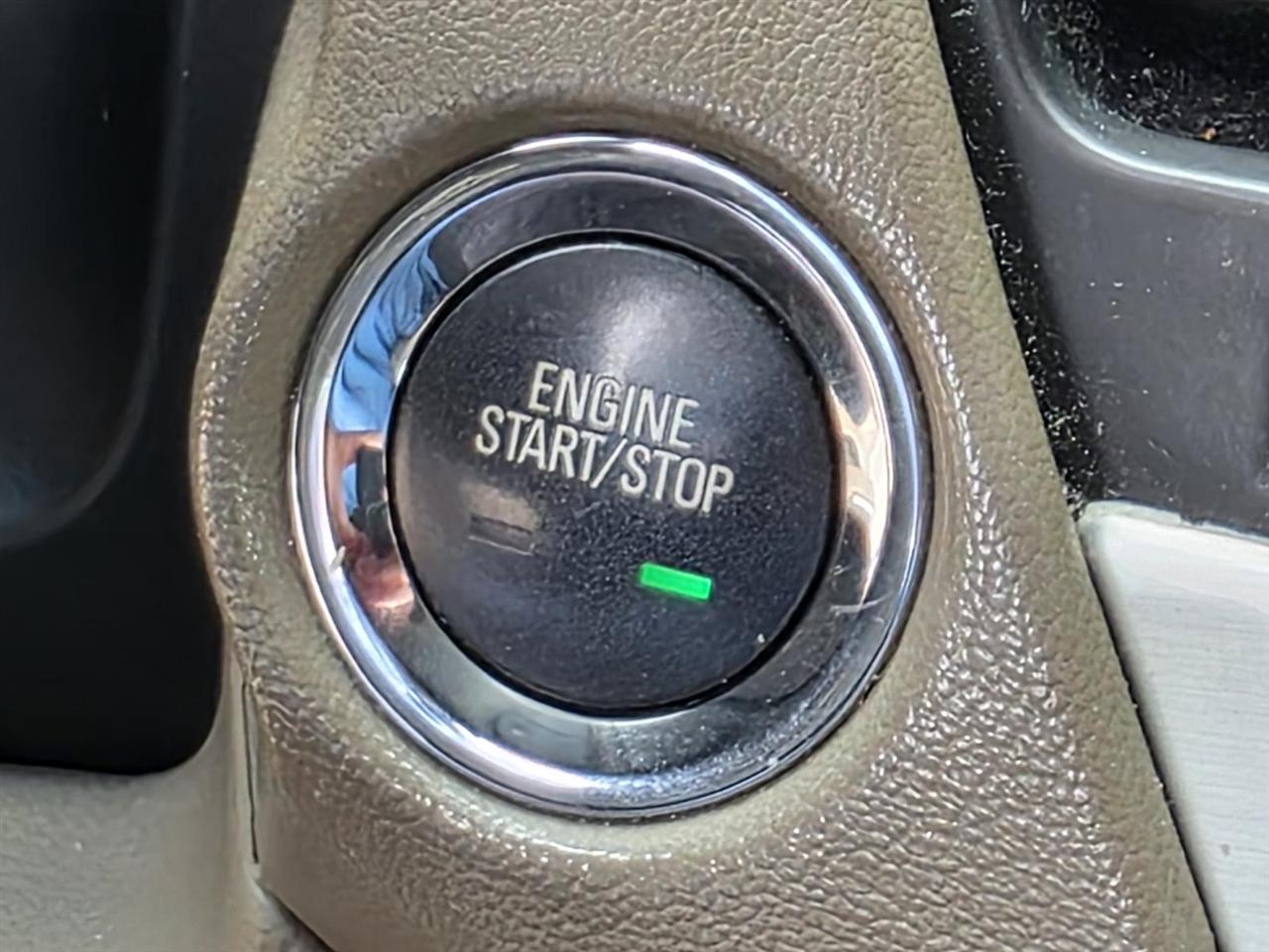 GMC Yukon XL SLT 2WD 2016