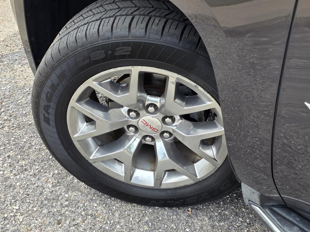 GMC Yukon XL SLT 2WD 2016