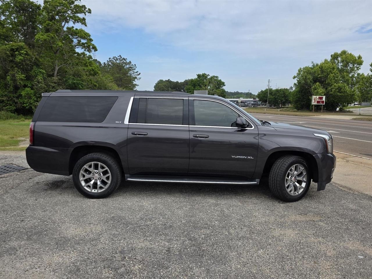 GMC Yukon XL SLT 2WD 2016