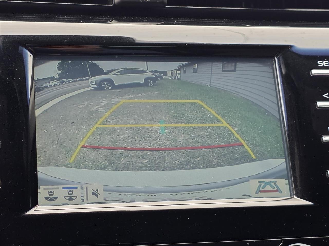 Toyota Camry SE 2019