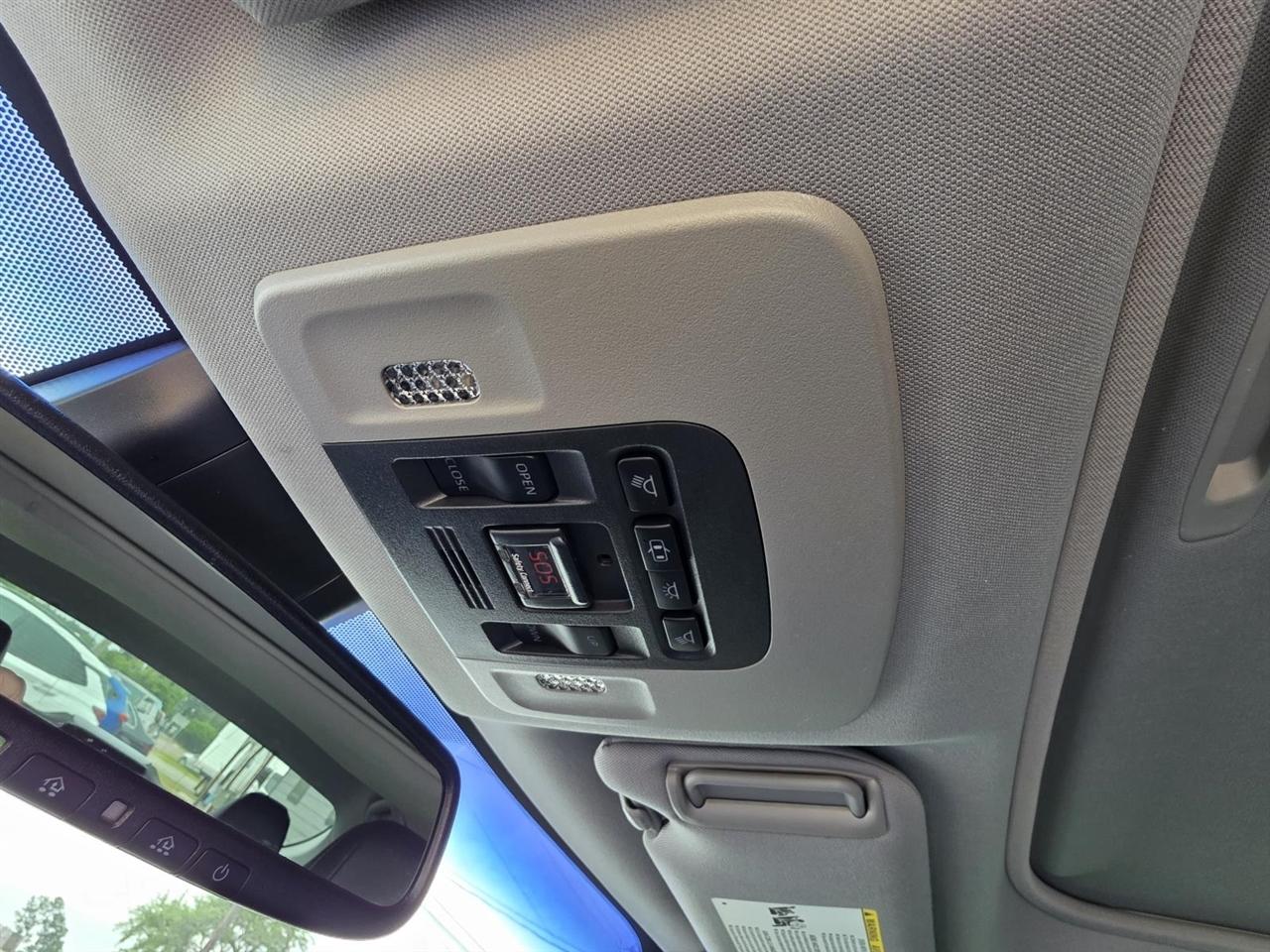 Toyota Camry SE 2019