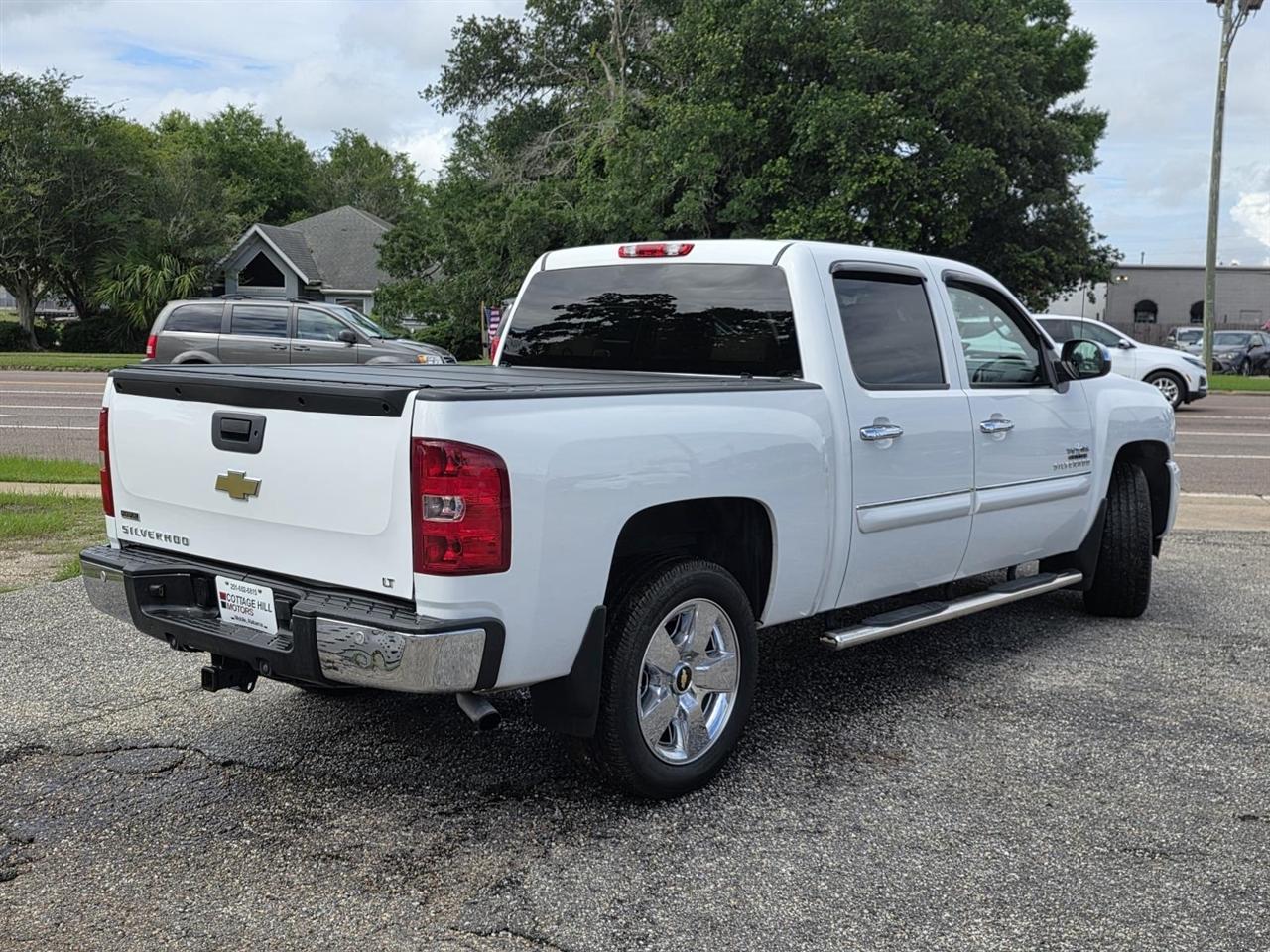 Chevrolet Silverado 1500 LT Crew Cab 2WD 2011