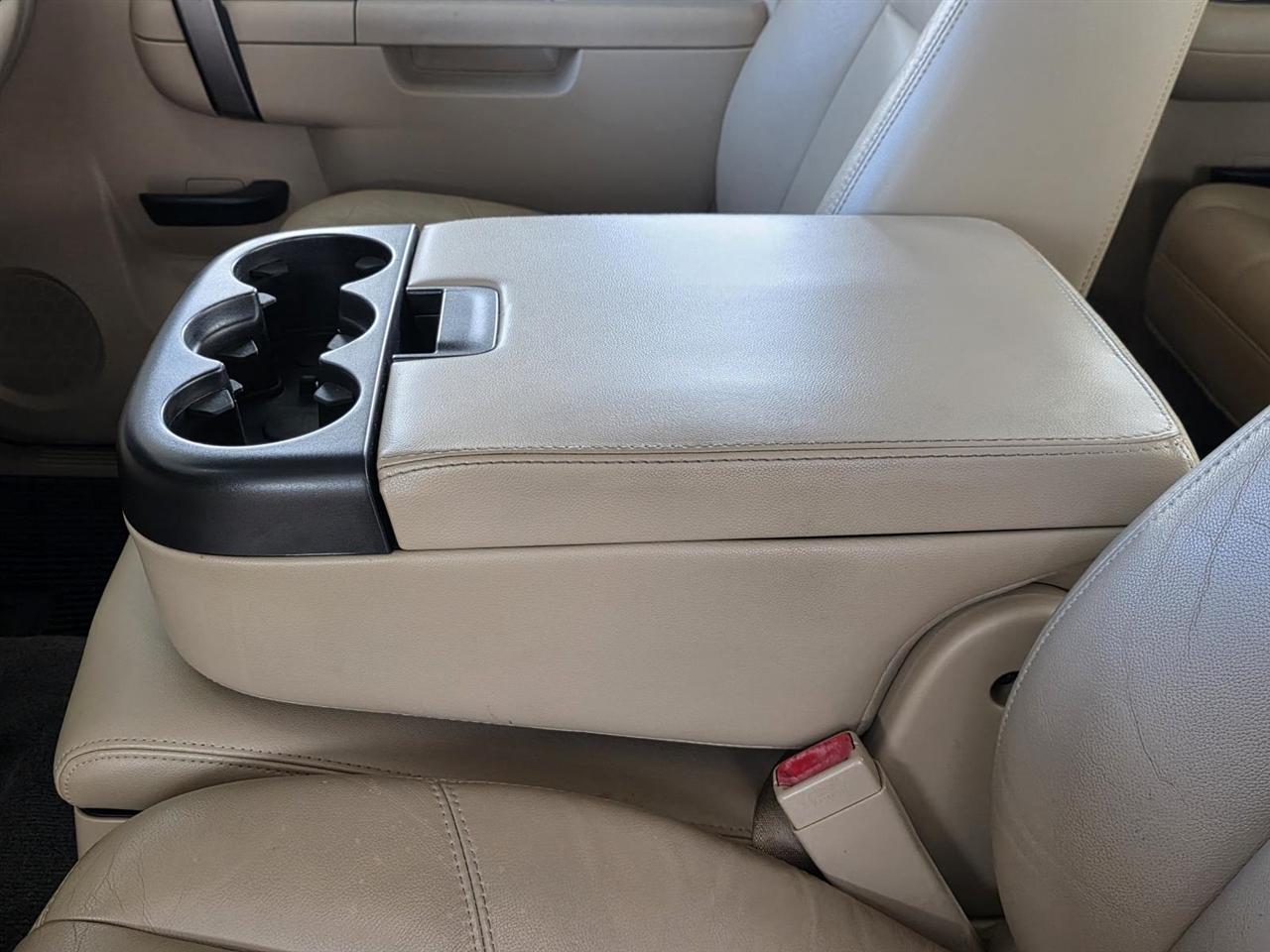 Chevrolet Silverado 1500 LT Crew Cab 2WD 2011