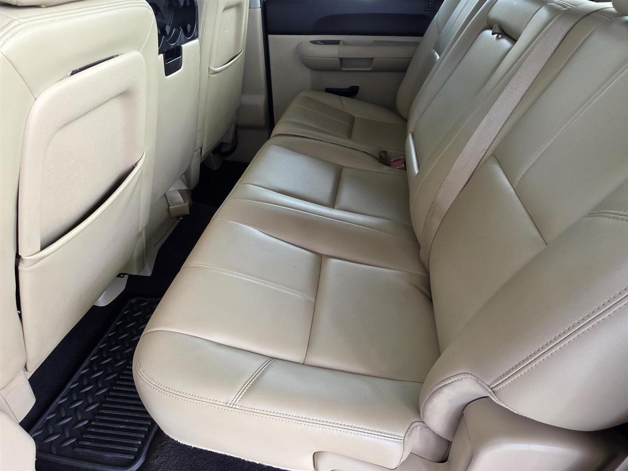 Chevrolet Silverado 1500 LT Crew Cab 2WD 2011
