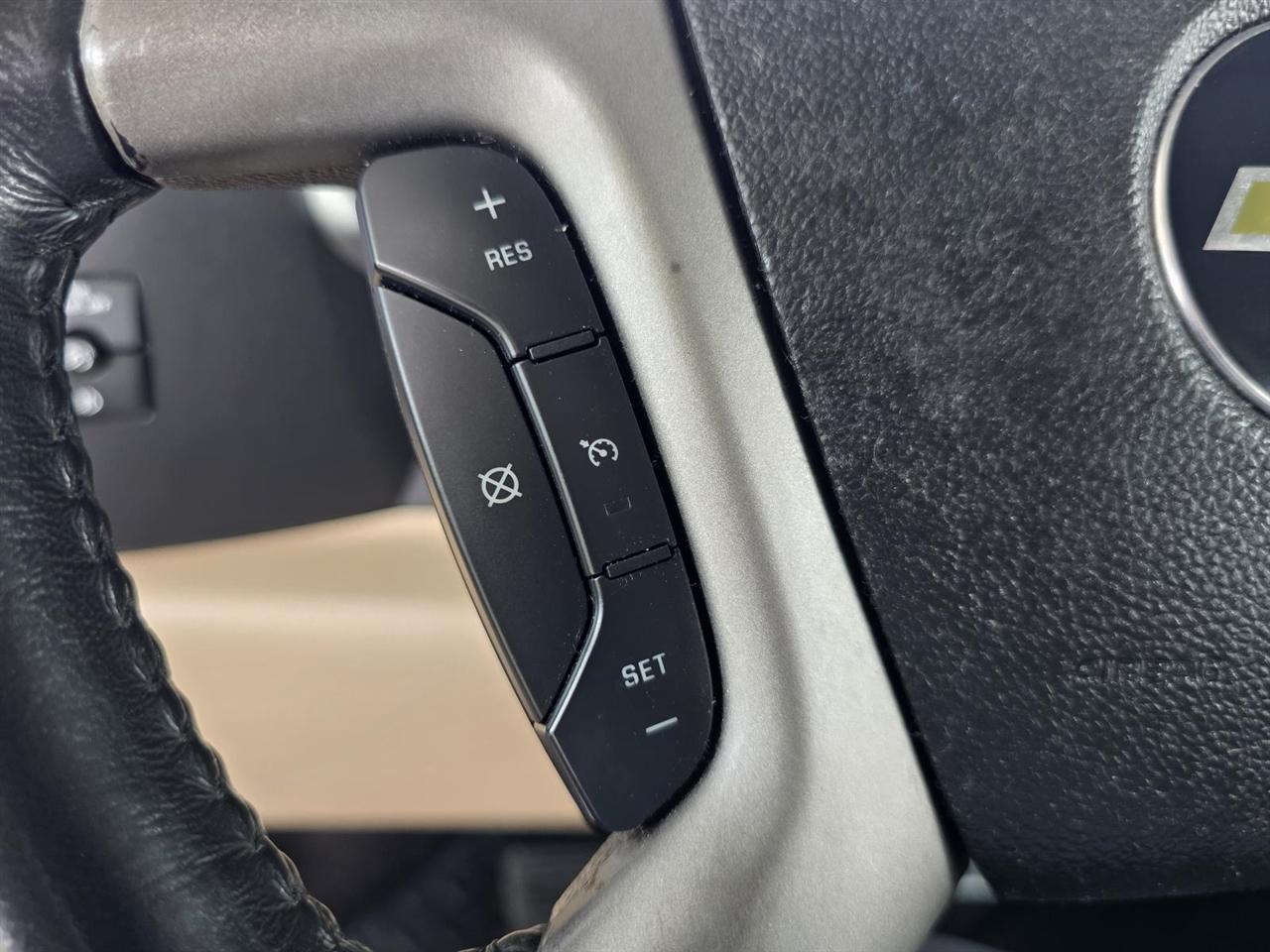 Chevrolet Silverado 1500 LT Crew Cab 2WD 2011