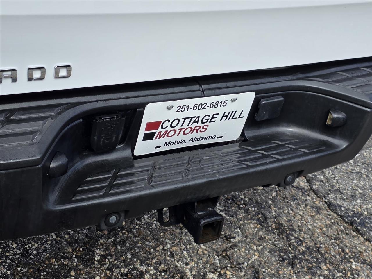 Chevrolet Silverado 1500 LT Crew Cab 2WD 2011