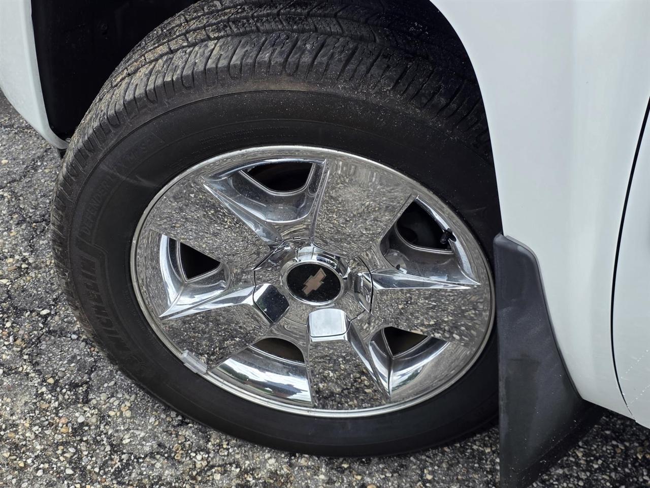 Chevrolet Silverado 1500 LT Crew Cab 2WD 2011