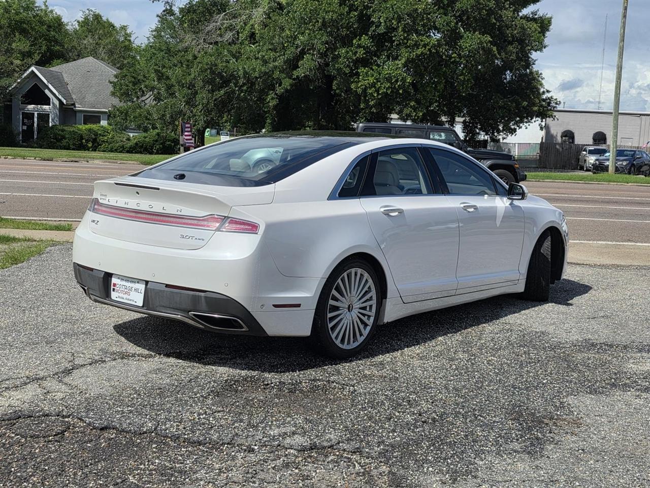 Lincoln MKZ Reserve AWD 2017