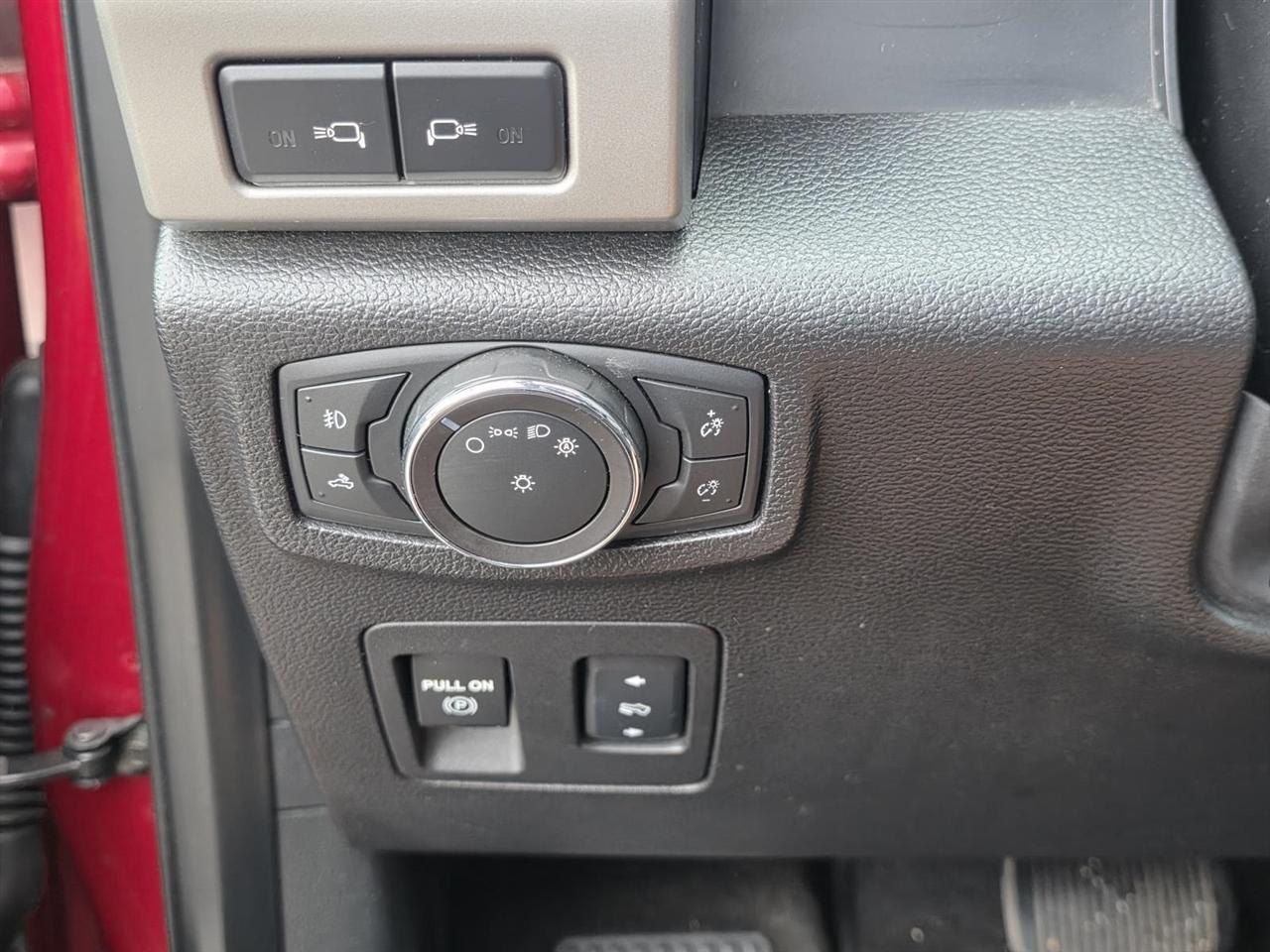Ford F-150 XL SuperCrew 5.5-ft. Bed 4WD 2018