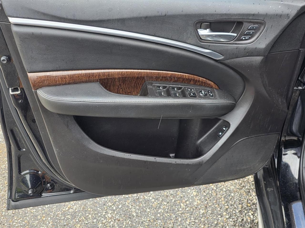 Acura MDX SH-AWD 9-Spd AT 2017