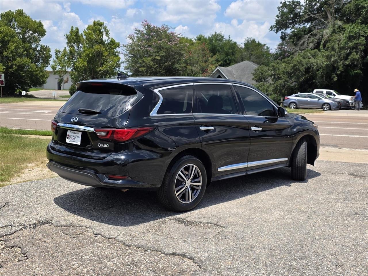 Infiniti QX60 Base FWD 2018