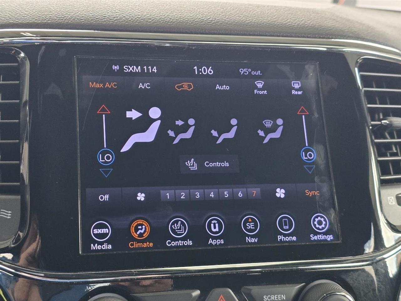 Jeep Grand Cherokee Laredo X 2WD 2021