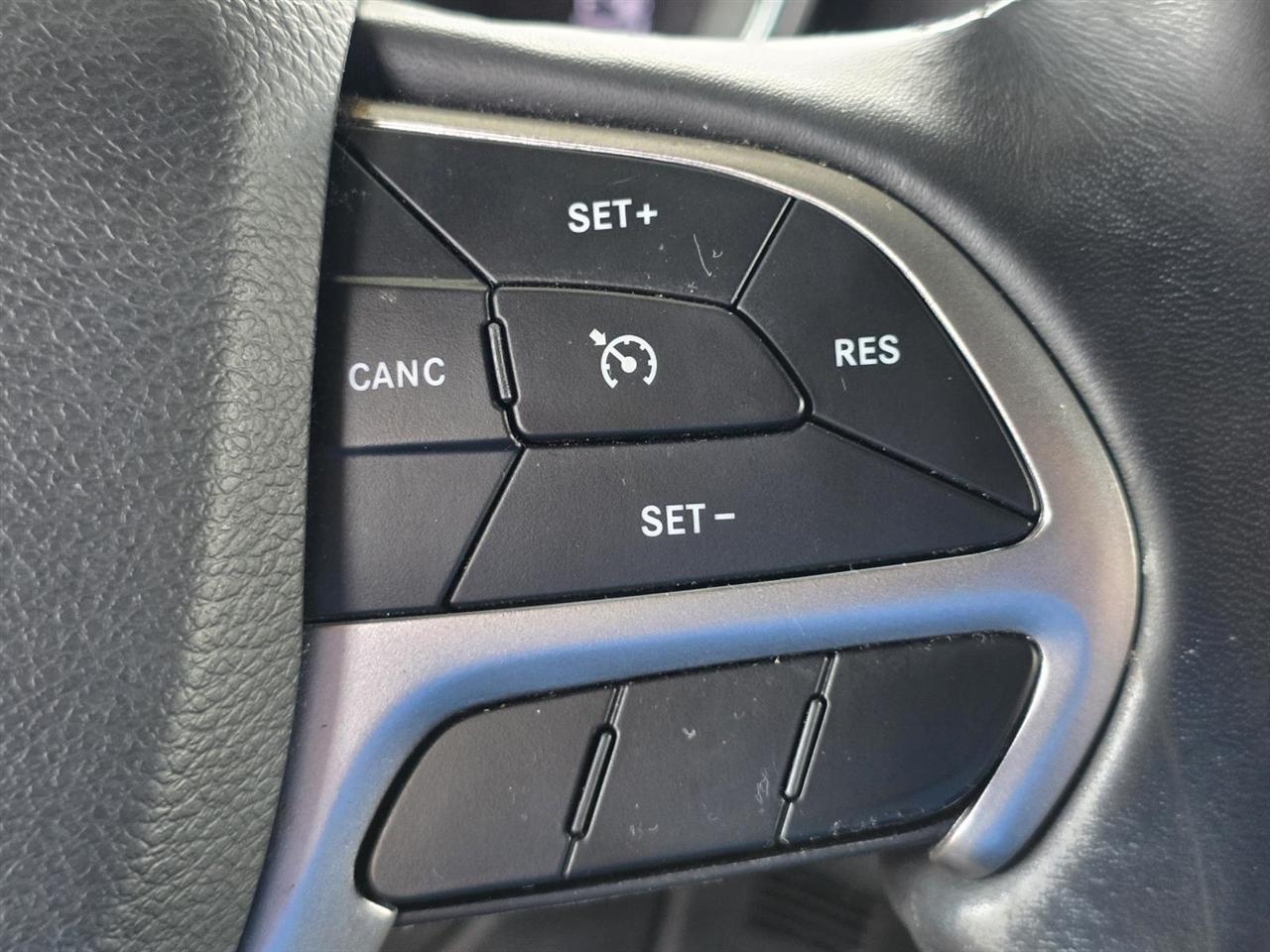 Jeep Grand Cherokee Laredo X 2WD 2021