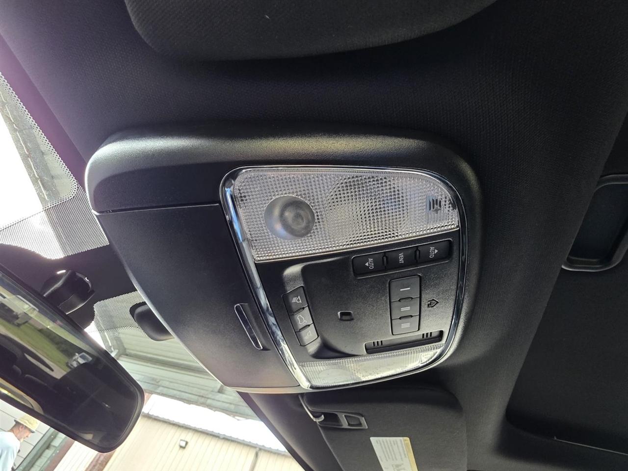 Jeep Grand Cherokee Laredo X 2WD 2021