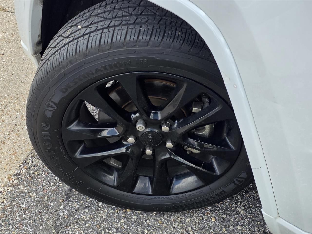 Jeep Grand Cherokee Laredo X 2WD 2021