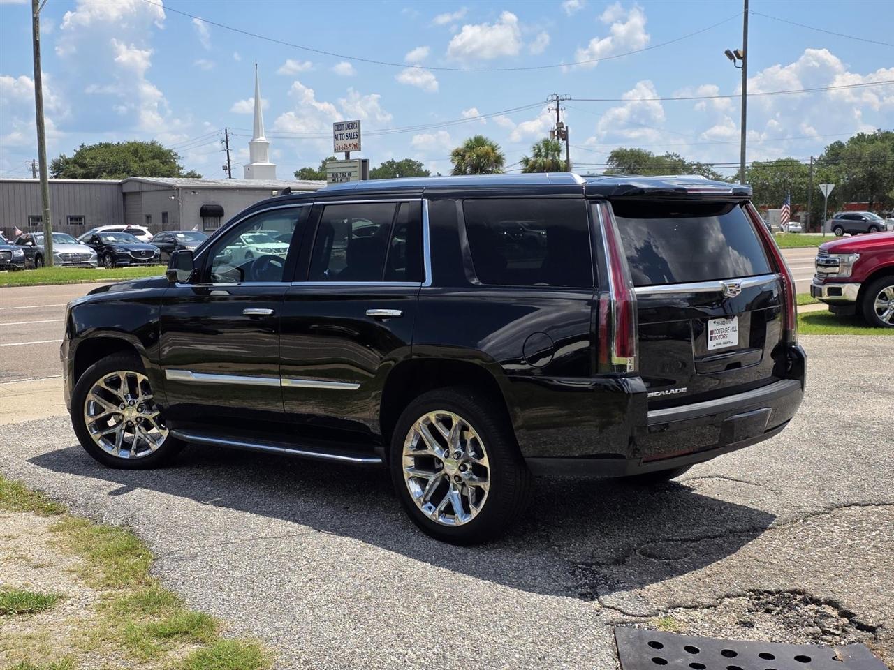 Cadillac Escalade Premium 4WD 2018