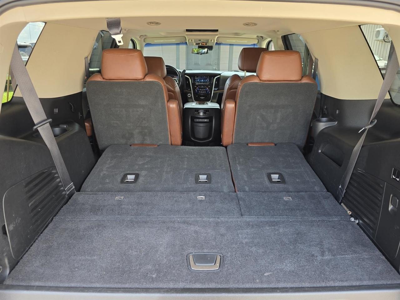 Cadillac Escalade Premium 4WD 2018