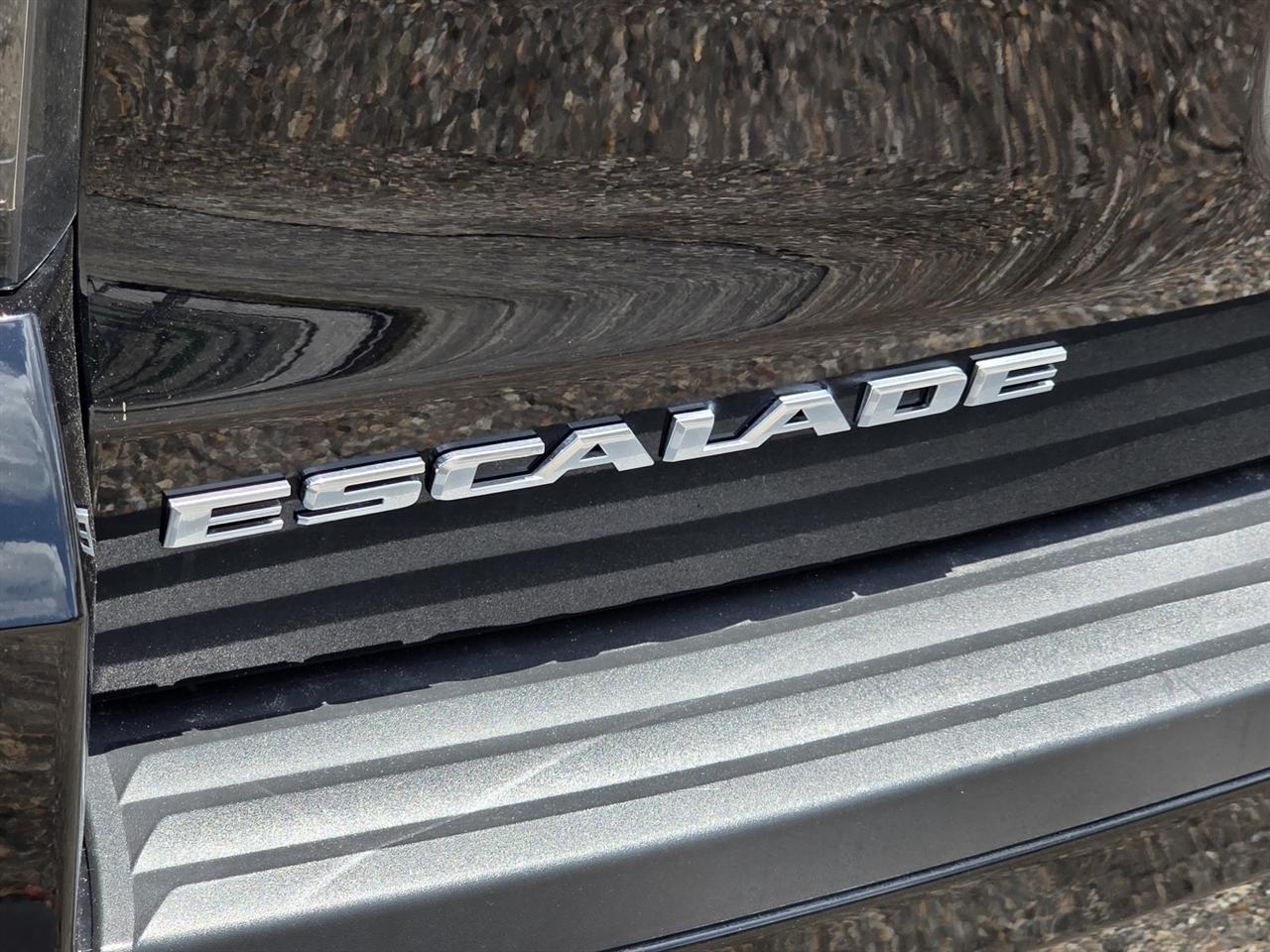 Cadillac Escalade Premium 4WD 2018