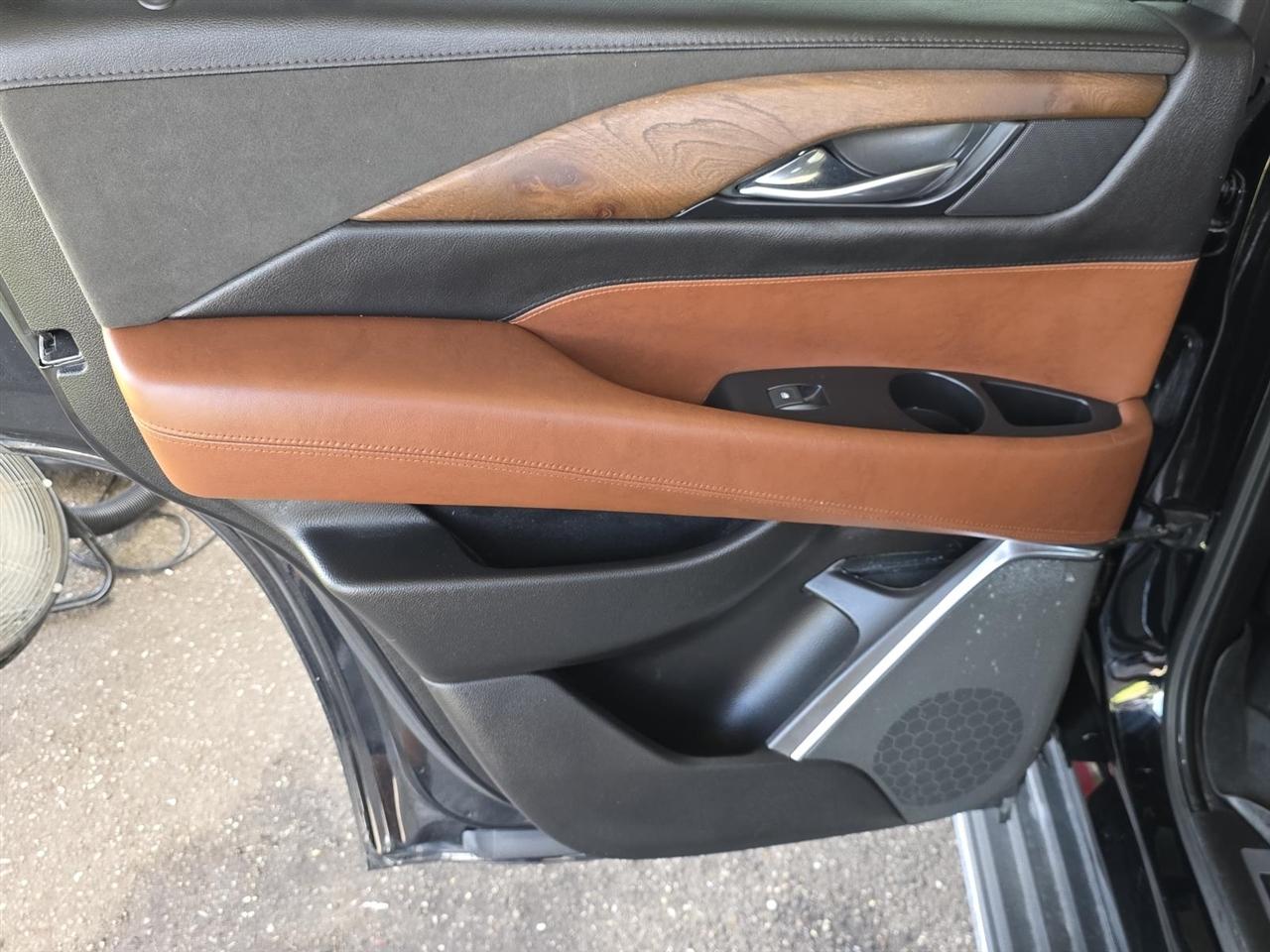 Cadillac Escalade Premium 4WD 2018