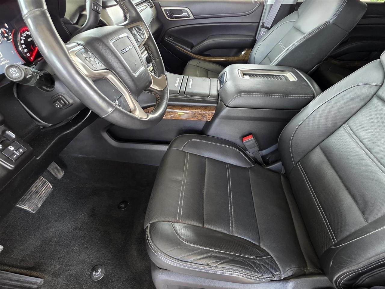 GMC Yukon Denali 4WD 2016