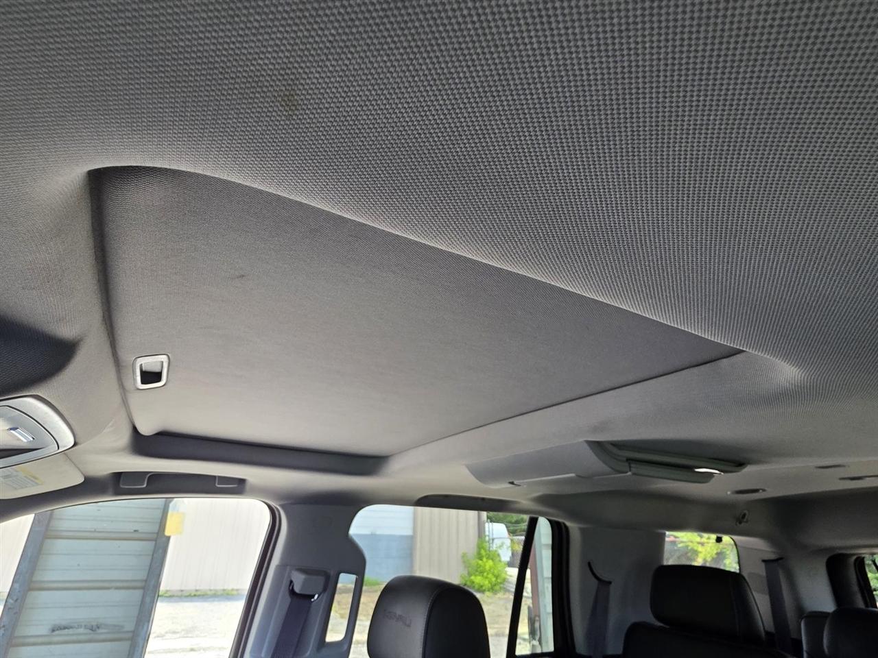 GMC Yukon Denali 4WD 2016