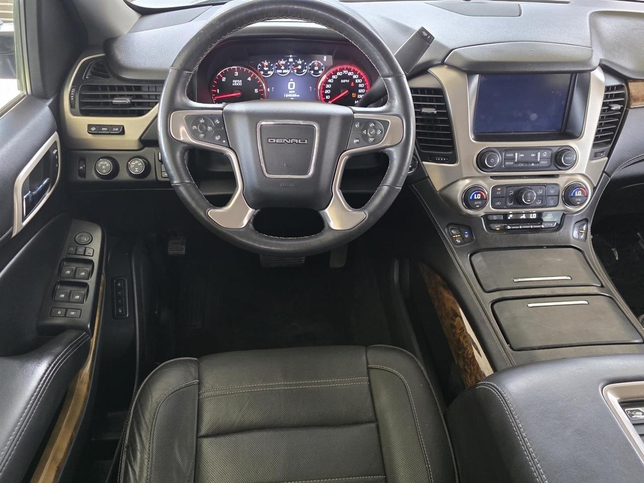 GMC Yukon Denali 4WD 2016