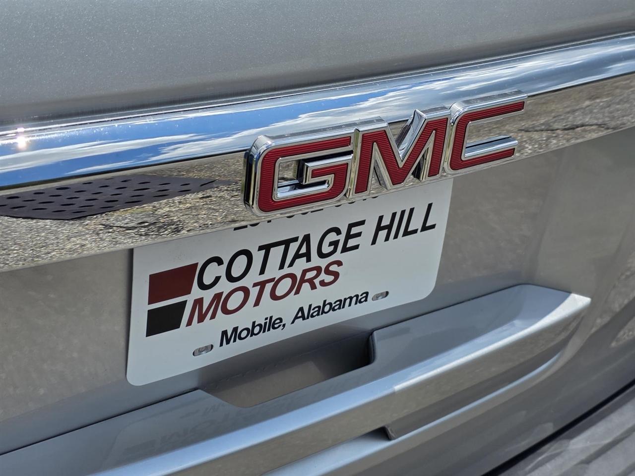 GMC Yukon Denali 4WD 2016