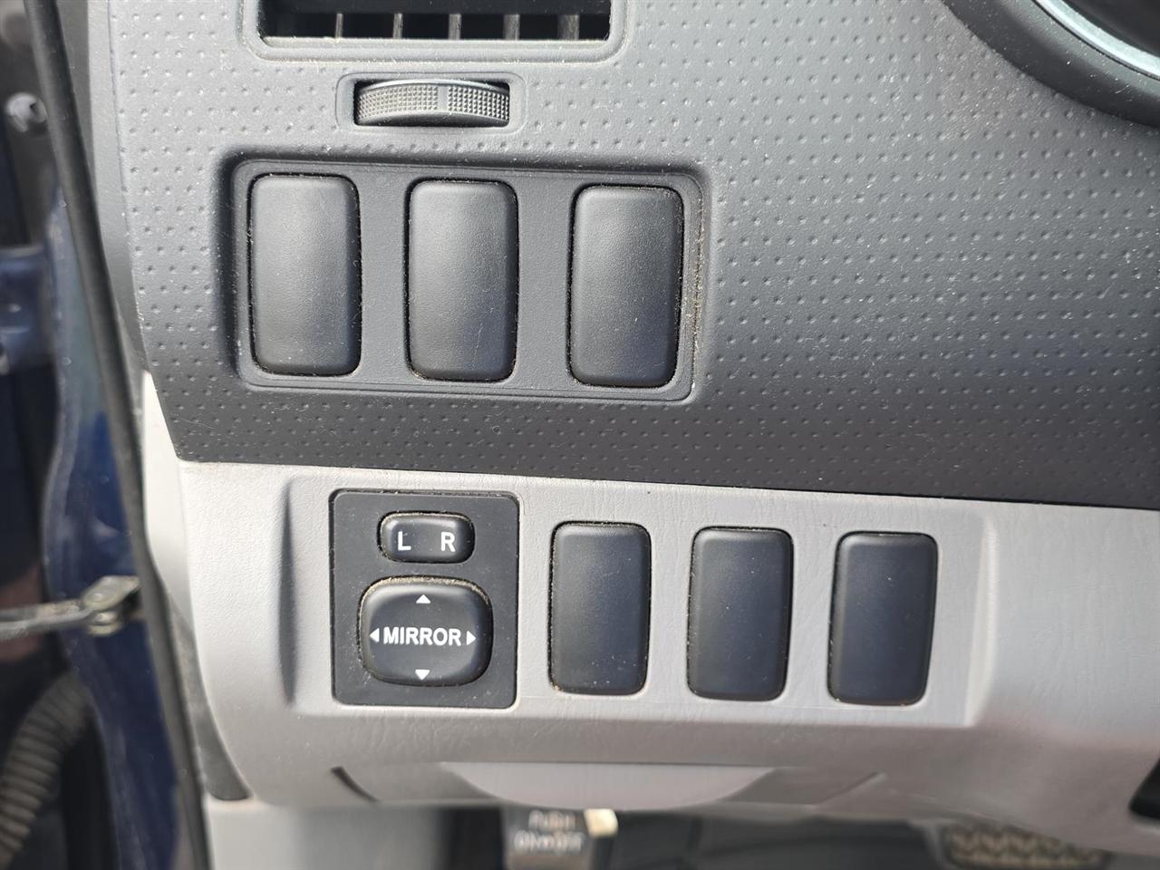 Toyota Tacoma PreRunner Double Cab V6 Auto 2WD 2007