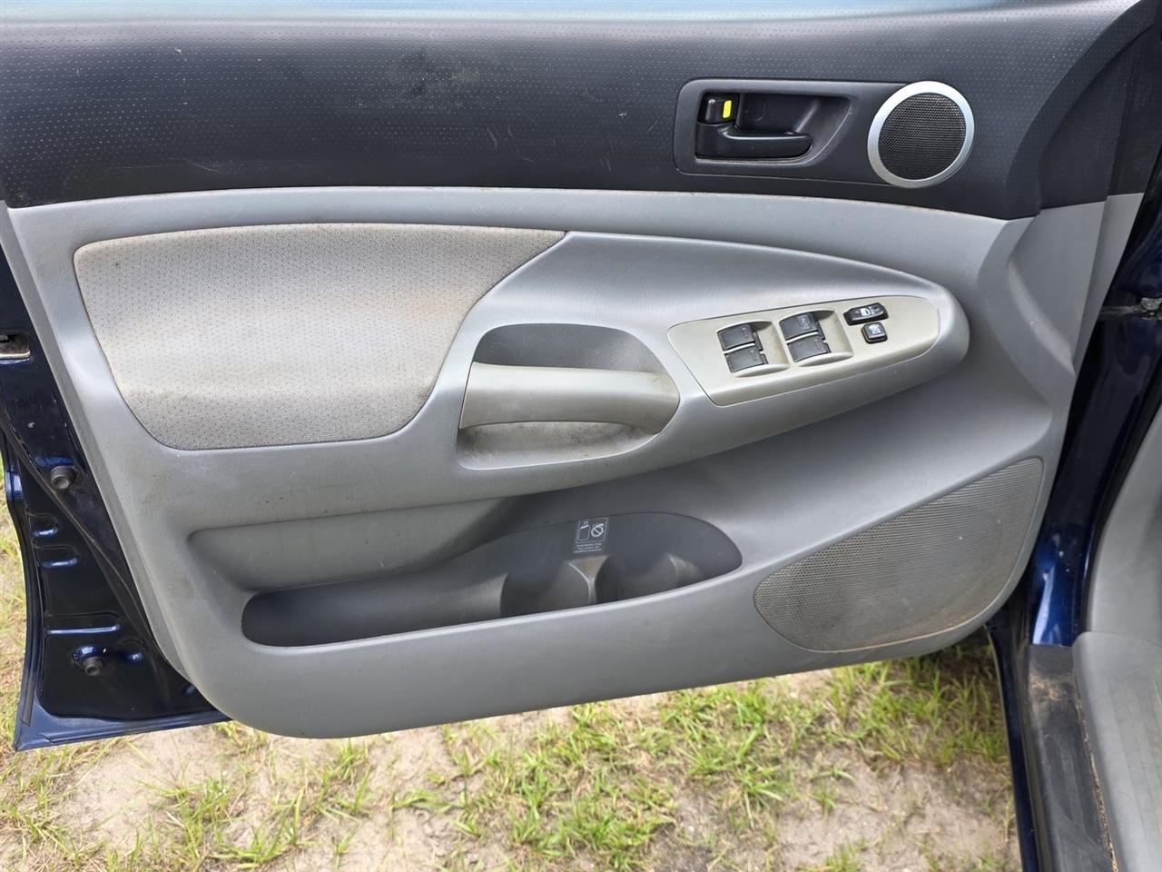 Toyota Tacoma PreRunner Double Cab V6 Auto 2WD 2007