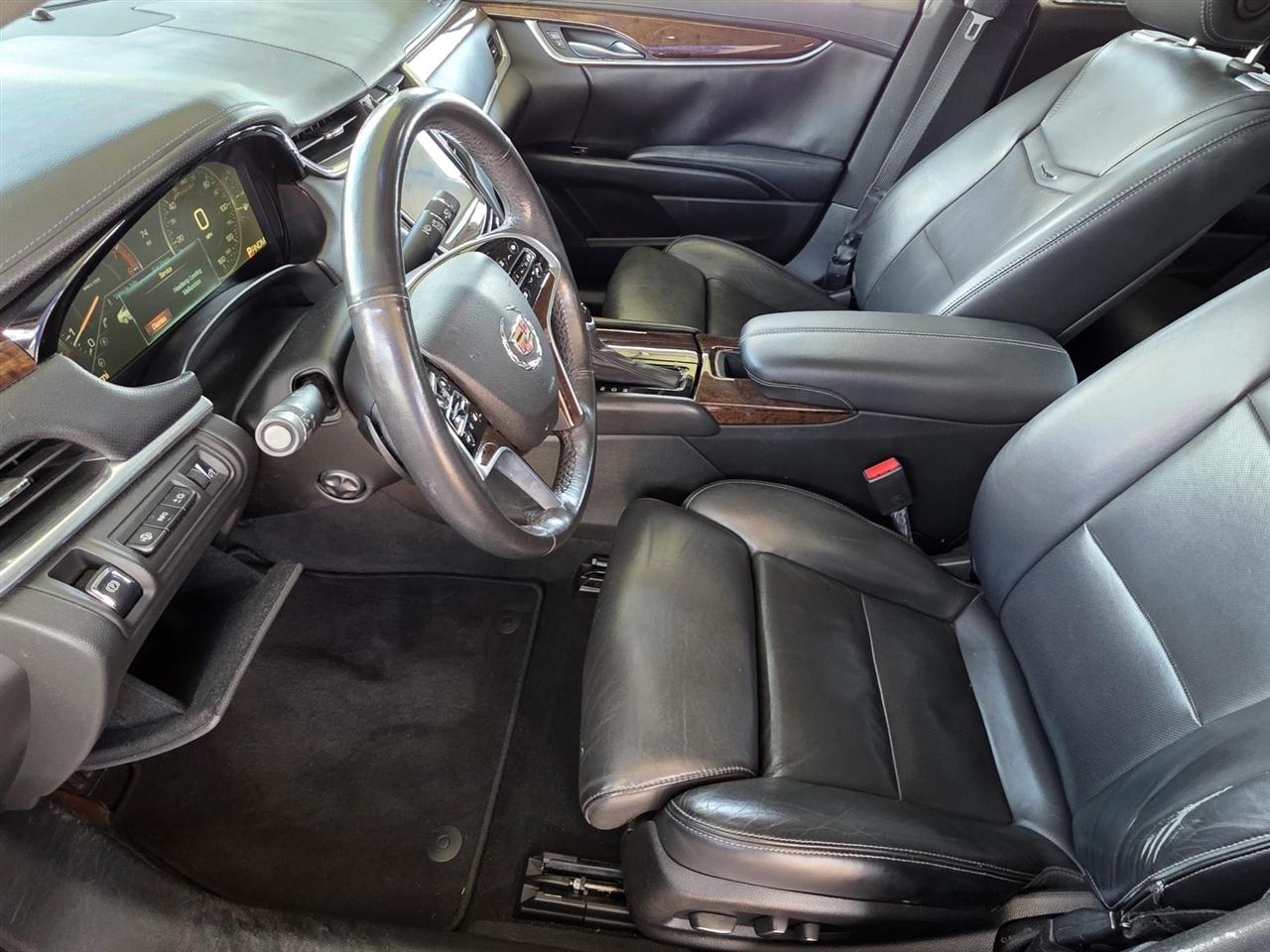 Cadillac XTS Premium 2013