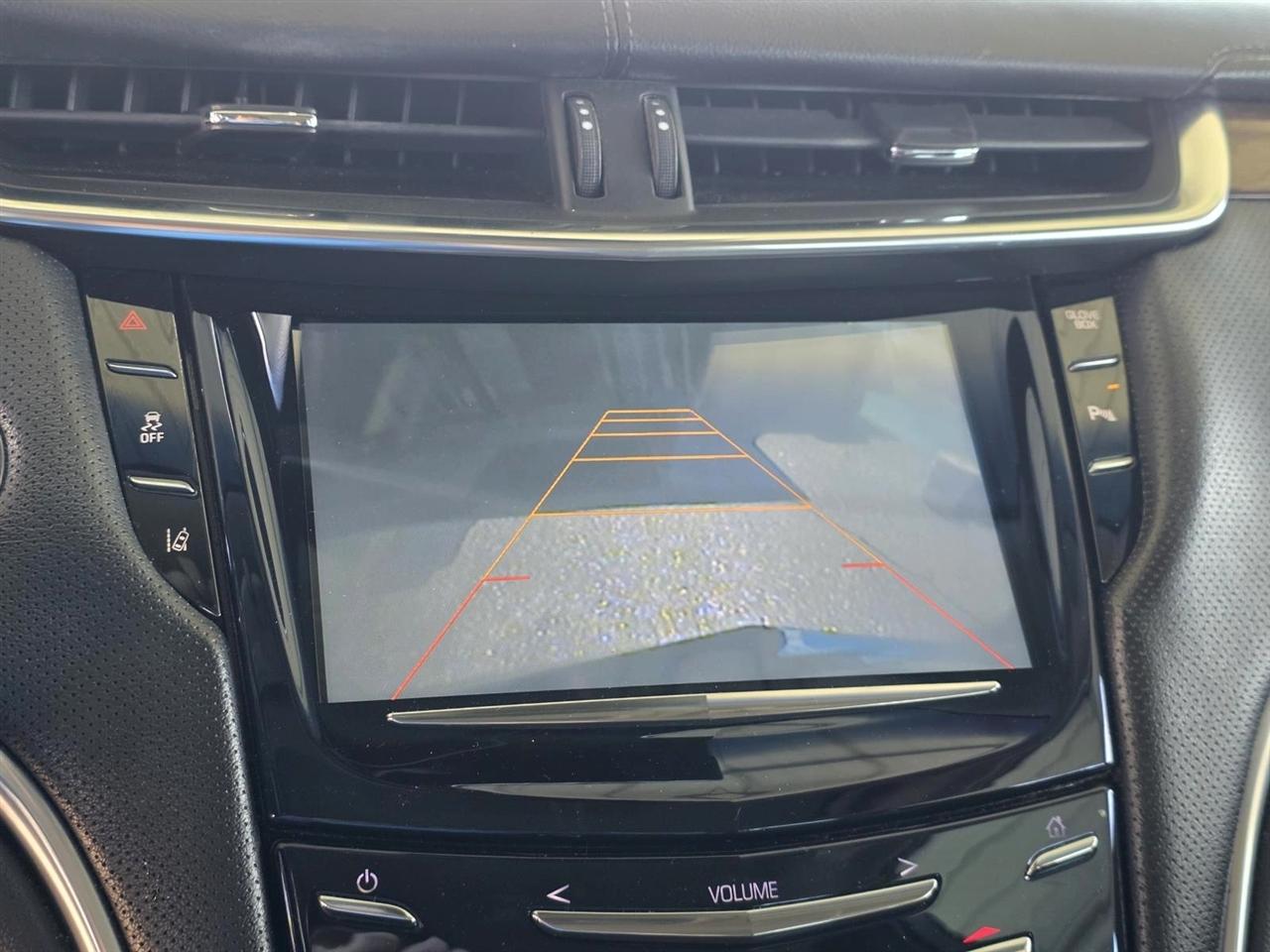 Cadillac XTS Premium 2013