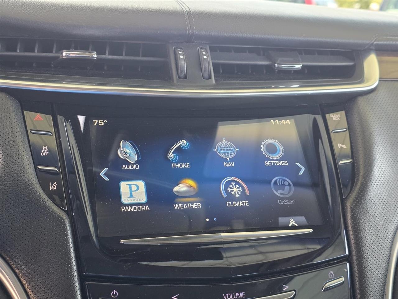 Cadillac XTS Premium 2013