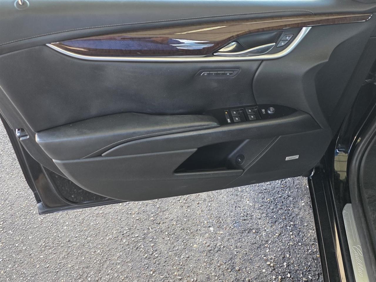 Cadillac XTS Premium 2013