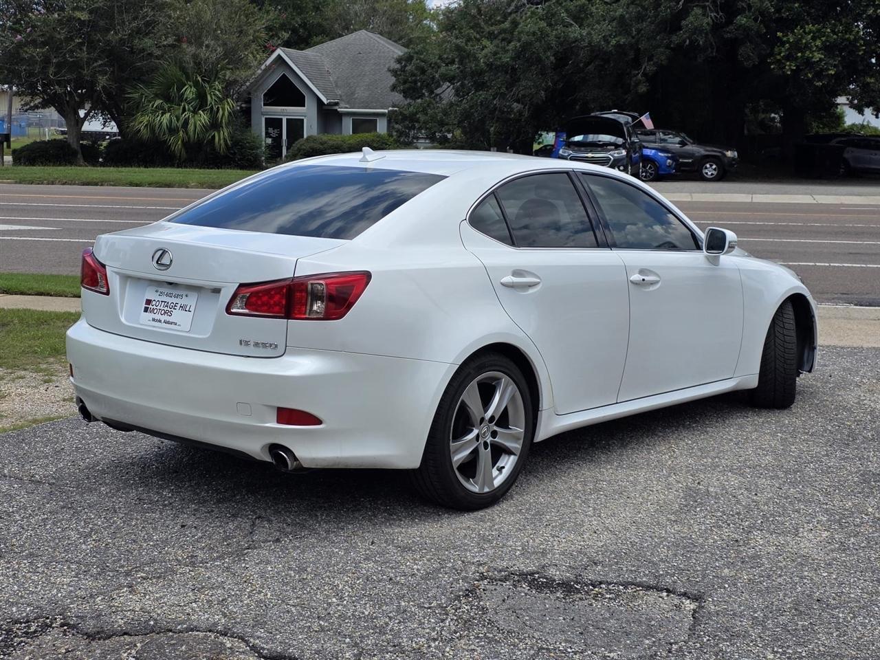 Lexus IS 250 RWD 2013