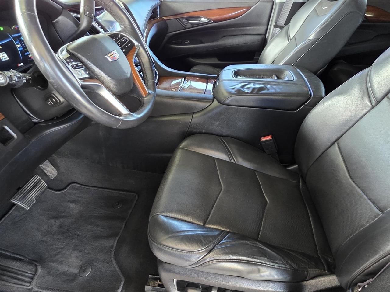 Cadillac Escalade Standard 2WD 2017