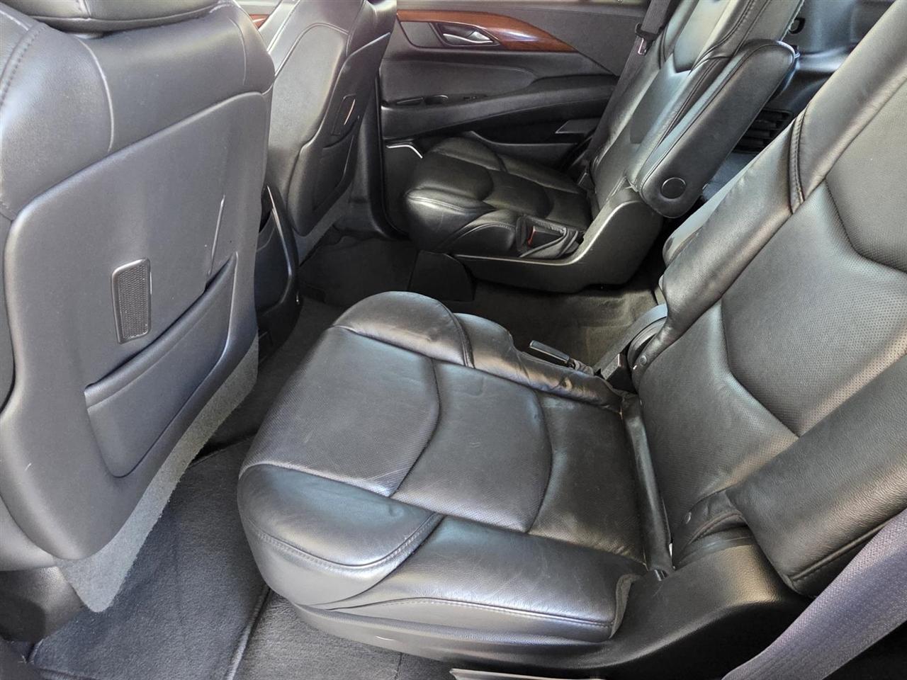 Cadillac Escalade Standard 2WD 2017