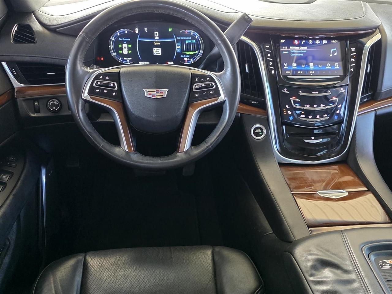 Cadillac Escalade Standard 2WD 2017