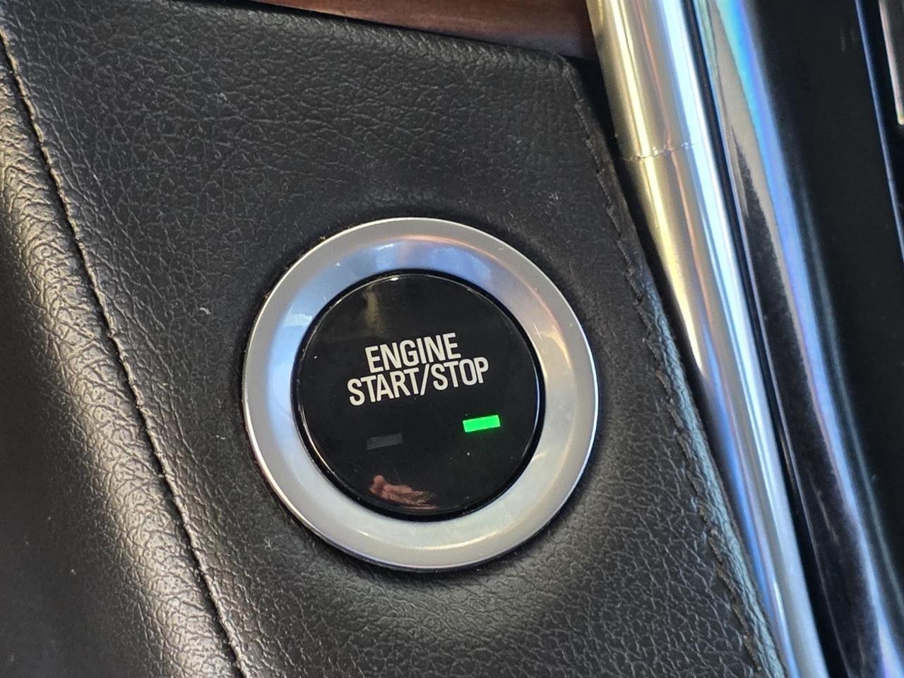 Cadillac Escalade Standard 2WD 2017