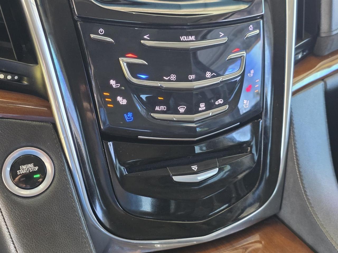 Cadillac Escalade Standard 2WD 2017
