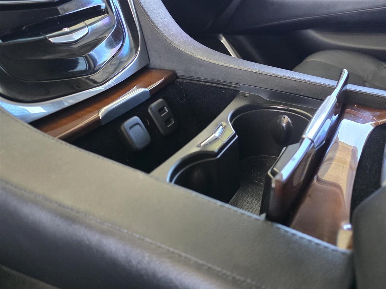 Cadillac Escalade Standard 2WD 2017