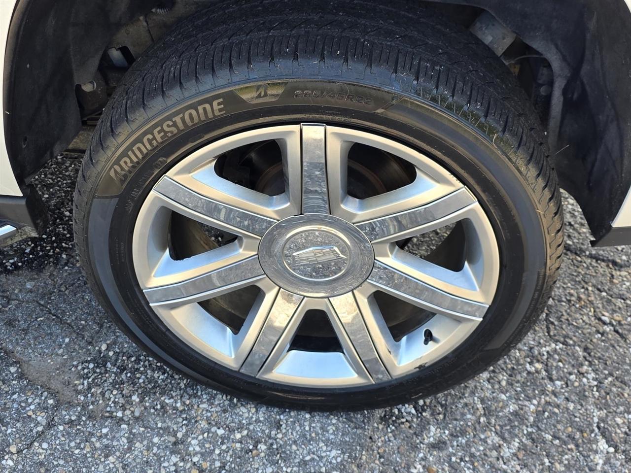 Cadillac Escalade Standard 2WD 2017