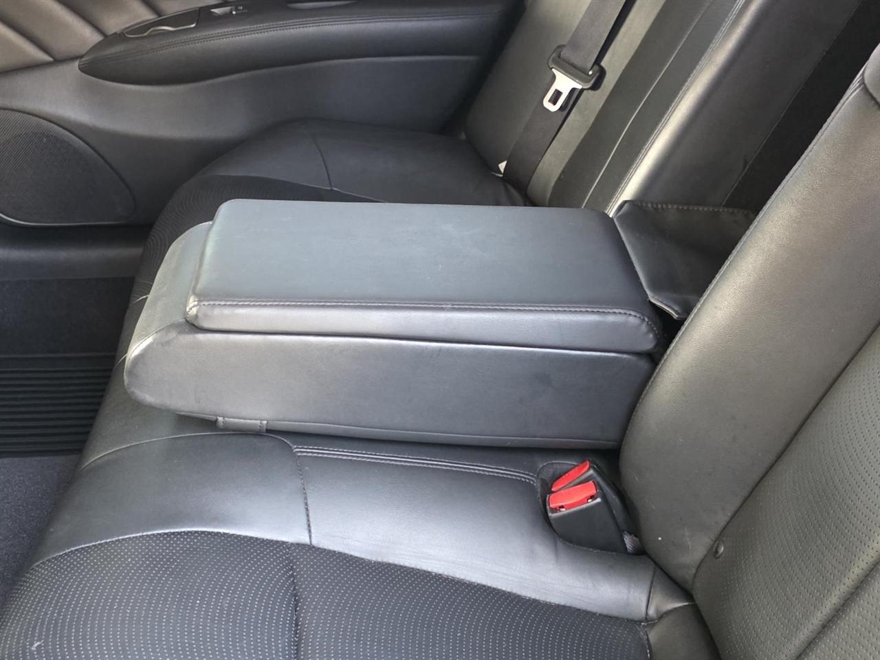Infiniti Q70 L 3.7 2015