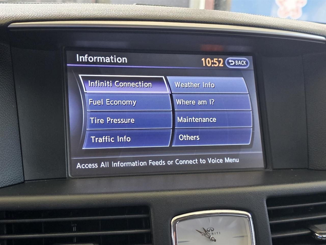 Infiniti Q70 L 3.7 2015