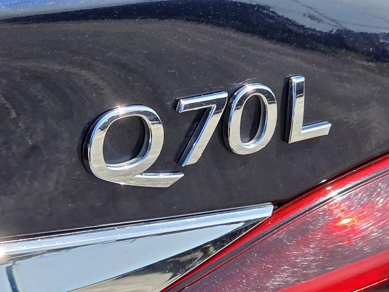 Infiniti Q70 L 3.7 2015