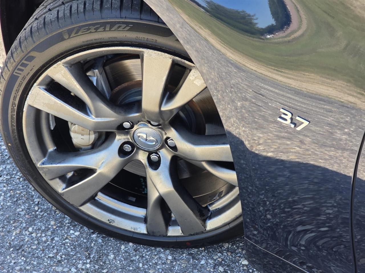 Infiniti Q70 L 3.7 2015