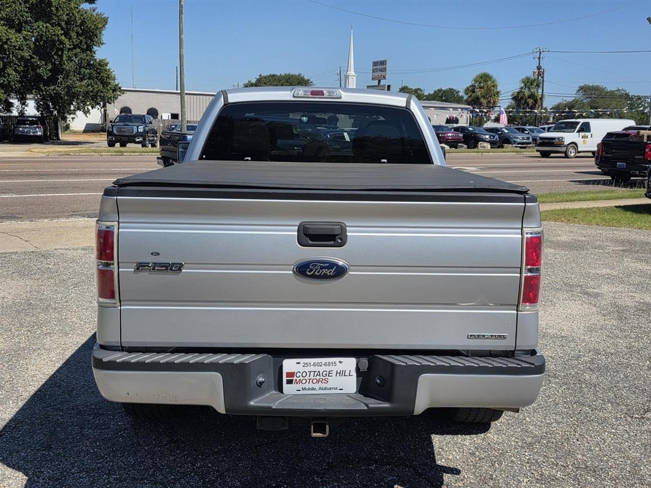 Ford F-150 XL SuperCab 8-ft. Bed 2WD 2013